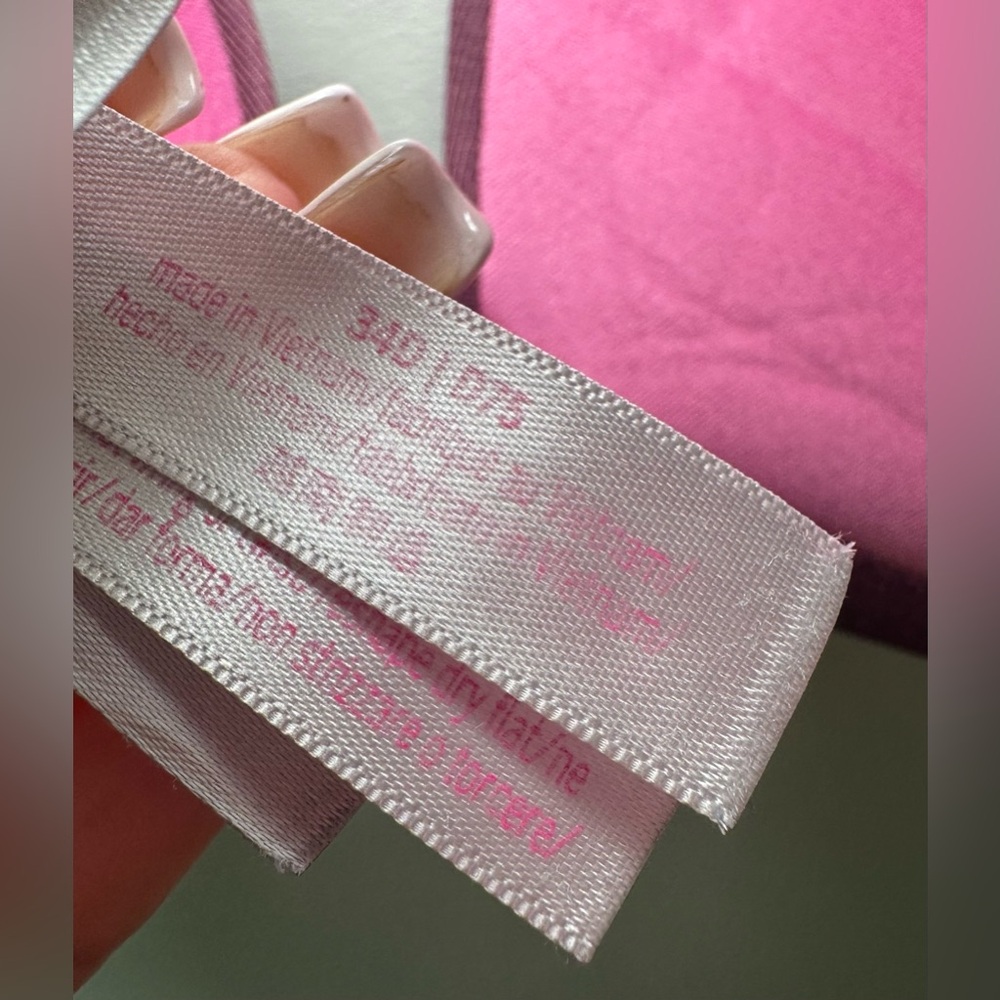 Victoria’s Secret PINK Burgundy Push-Up Bra Smooth T-Shirt Bra Cute Sexy Club 🩷 - Picture 10 of 11